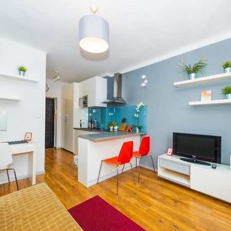 Cozy Studio Next To The Metro And City Center Warszawa Eksteriør bilde
